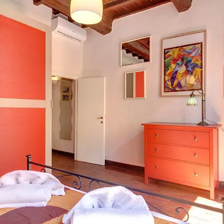 Apartment Dimora Ognissanti By Mamo Florence